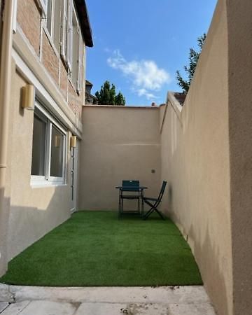 Le Nid Du Cygne Aparthotel Le Blanc Exterior foto
